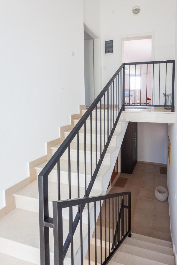 Kvasina Apartments Zadvarje Bagian luar foto