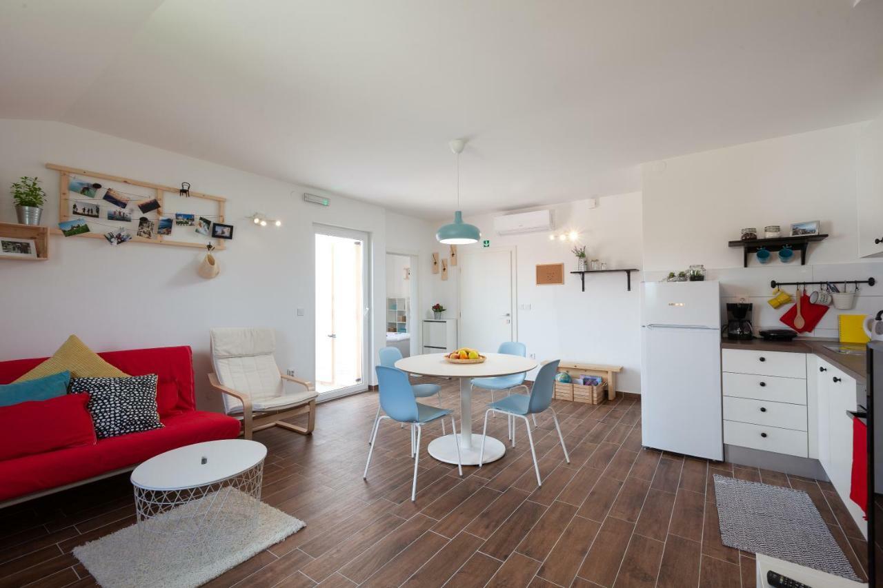 Kvasina Apartments Zadvarje Bagian luar foto