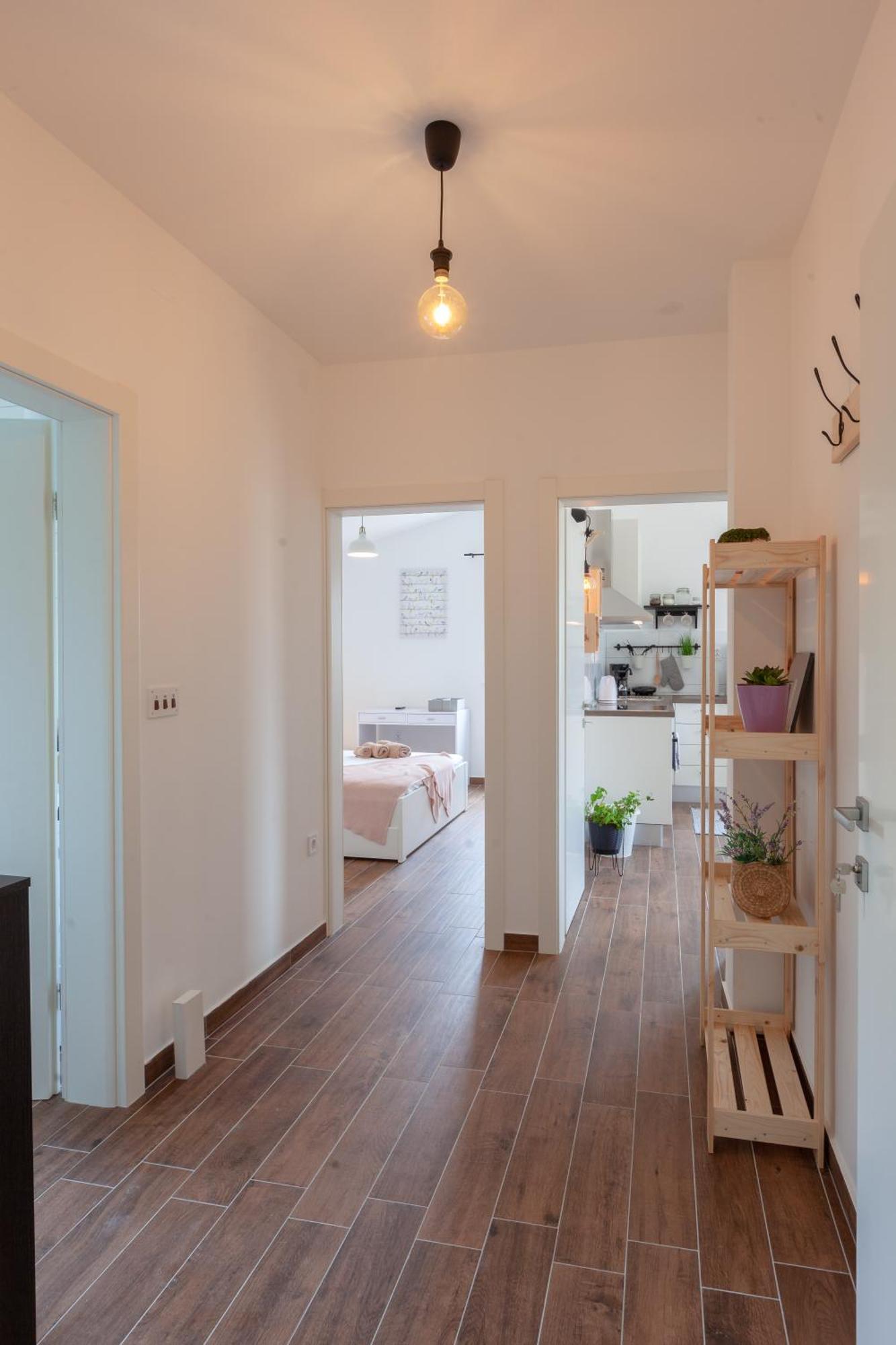 Kvasina Apartments Zadvarje Bagian luar foto